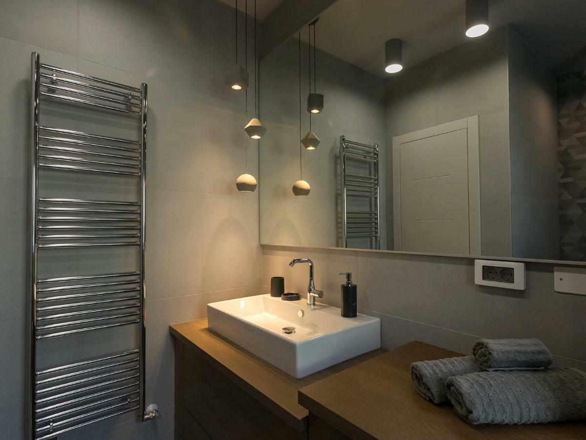 Magnolia - Modern Apartment Near City Center And Sea 波雷奇 外观 照片